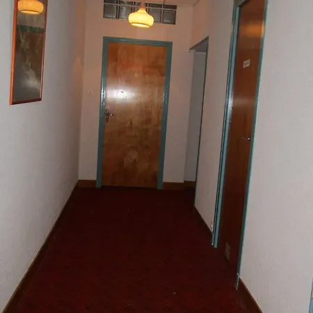 T3 Pour 4 Personnes Proche Des Thermes A - Fr-1-234-147