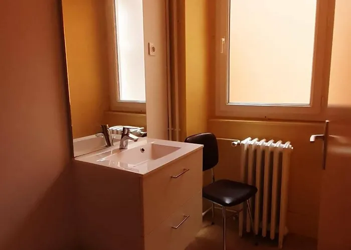 Апартаменты T3 Pour 4 Personnes Proche Des Thermes A - Fr-1-234-147